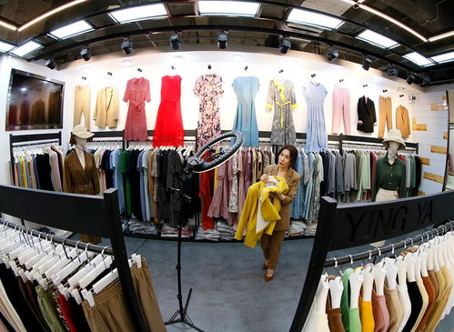 釋放電商磁場(chǎng)效應(yīng)，即墨前三季度網(wǎng)絡(luò)零售額約53億，服裝服飾零售引領(lǐng)增長(zhǎng)